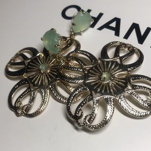Rare Belle earrings (vintage)